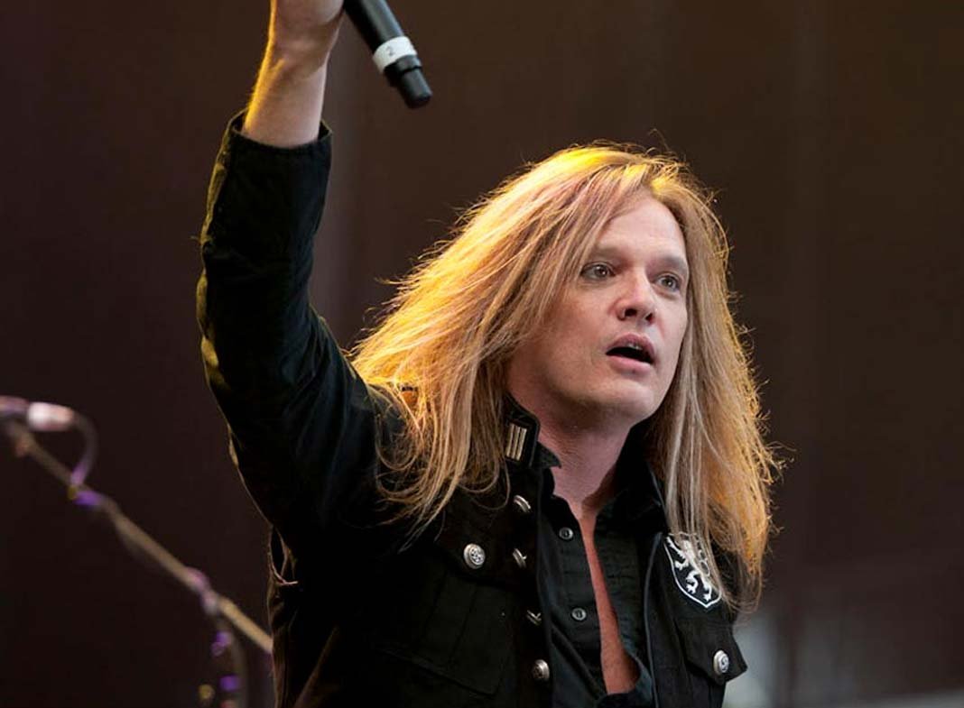 Sebastian Bach announces new show - carrying out "slave to the grind" in full